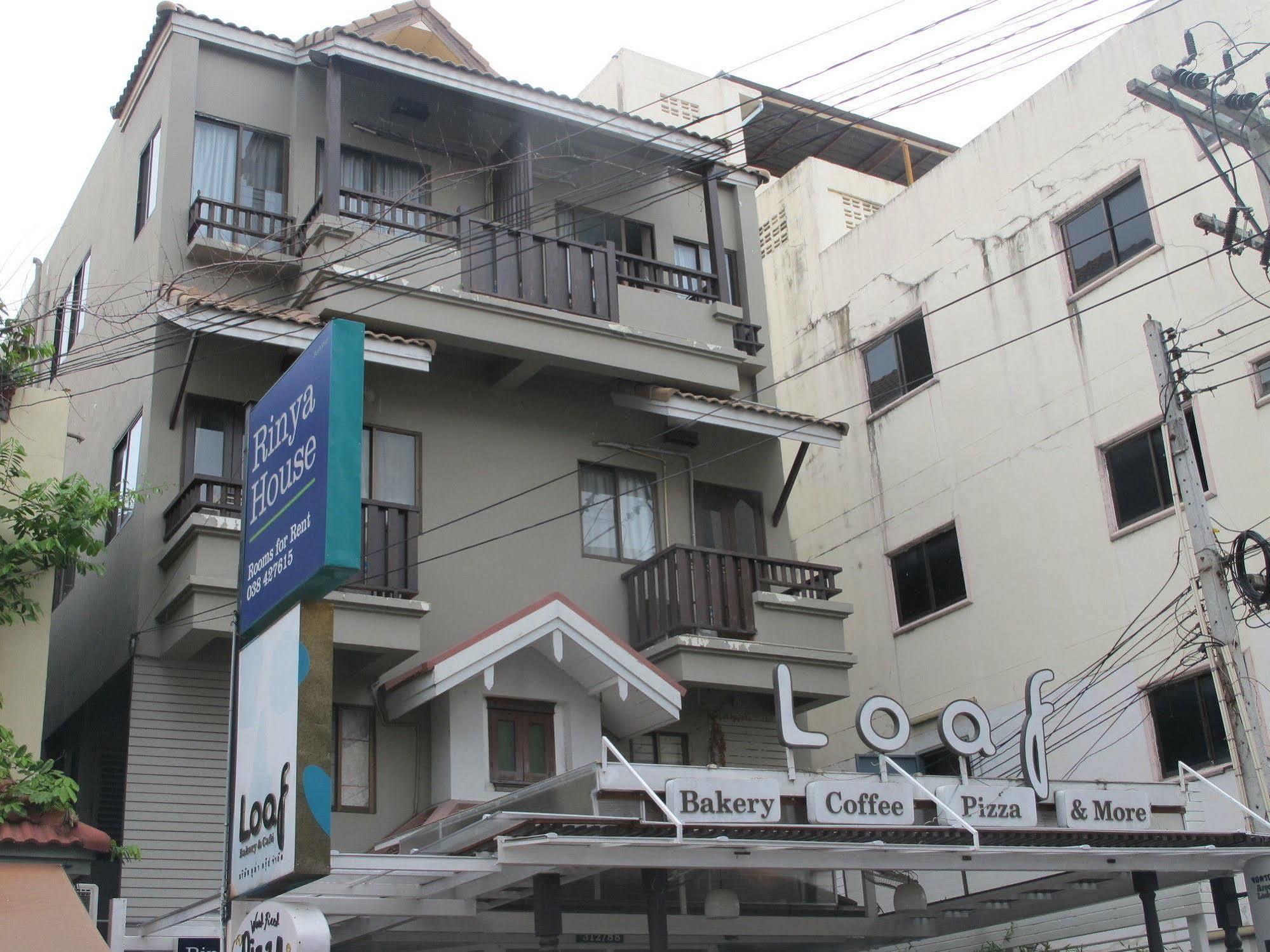 Rinya House Lägenhet Pattaya Exteriör bild